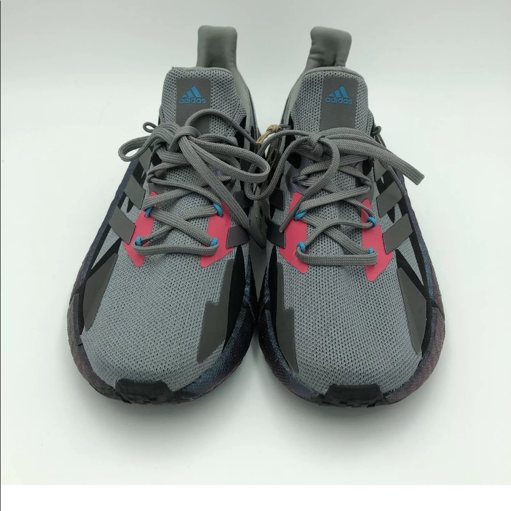 Women’s Adidas boost running shoes. Size 7